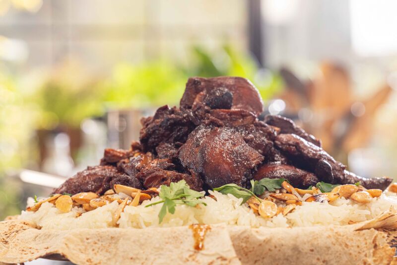 İncik Tadında Tavuklu Bademli Pilav Tarifi - 1