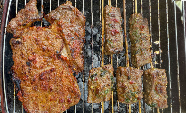 Mangalda Tavuk, Antrikot, Çöp Şiş - 